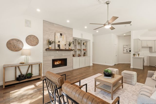 24 Inwood Mnr, San Antonio, TX 78248