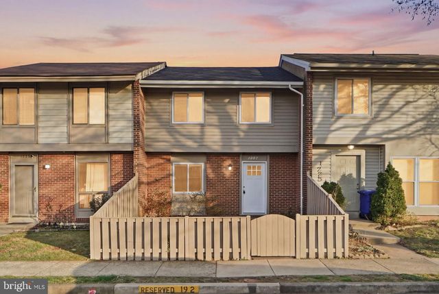 1227 SPRINGTIDE PL, Herndon, VA 20170