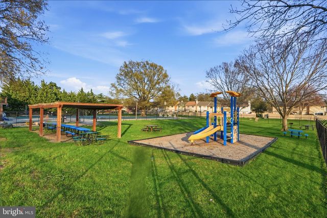 1227 SPRINGTIDE PL, Herndon, VA 20170