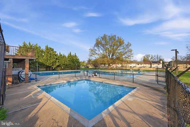 1227 SPRINGTIDE PL, Herndon, VA 20170