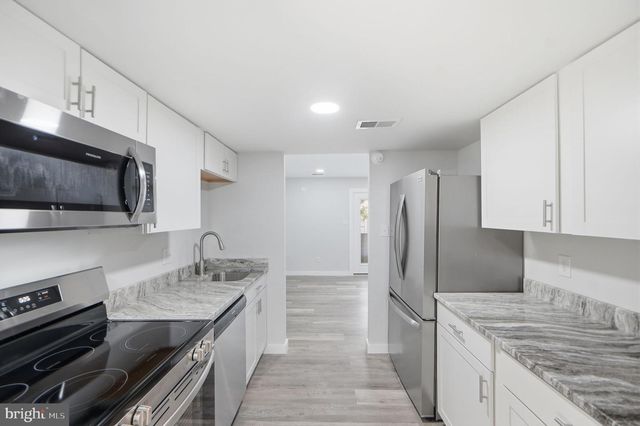 1227 SPRINGTIDE PL, Herndon, VA 20170