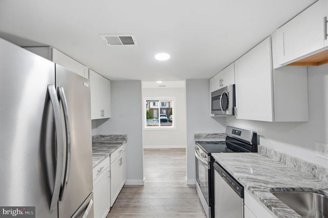 1227 SPRINGTIDE PL, Herndon, VA 20170