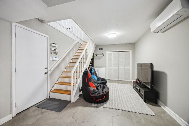 2413 Kingston Street, Houston, TX 77019