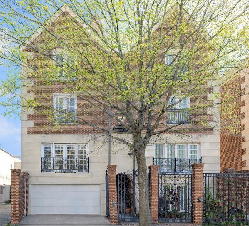 2413 Kingston Street, Houston, TX 77019