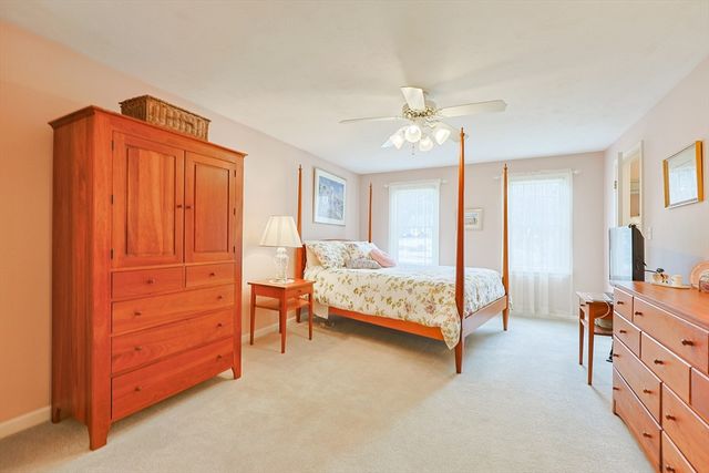 15 Tilting Rock Rd, Wrentham, MA 02093