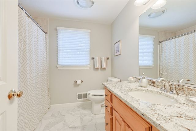 15 Tilting Rock Rd, Wrentham, MA 02093