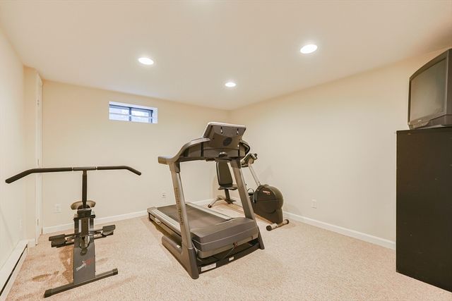 15 Tilting Rock Rd, Wrentham, MA 02093