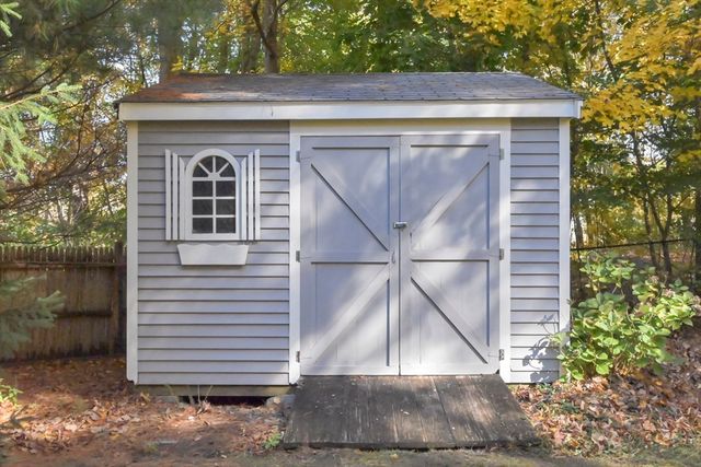 15 Tilting Rock Rd, Wrentham, MA 02093