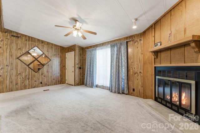 1200 Barkers Creek Road, Whittier, NC 28789