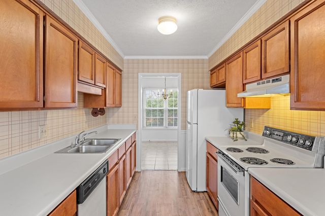 40 Wood Pointe Drive, Greenville, SC 29615