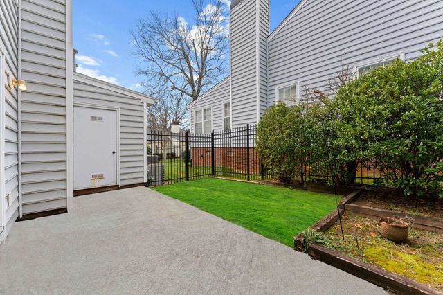 40 Wood Pointe Drive, Greenville, SC 29615