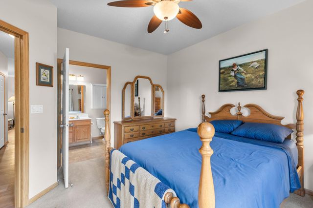 12795 Collegeview Drive 203, Eden Prairie, MN 55347