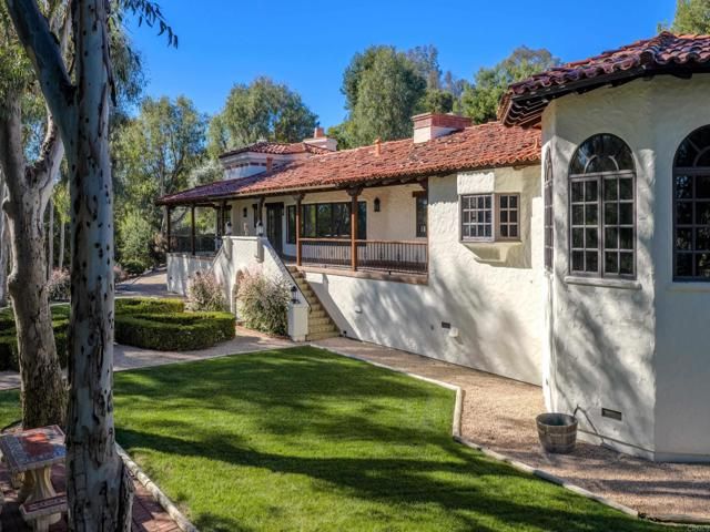 5443 Calzada Del Bosque, Rancho Santa Fe, CA 92067