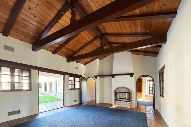 5443 Calzada Del Bosque, Rancho Santa Fe, CA 92067