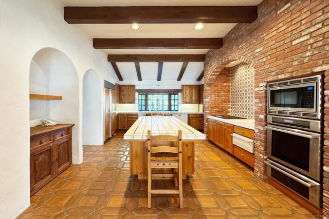 5443 Calzada Del Bosque, Rancho Santa Fe, CA 92067