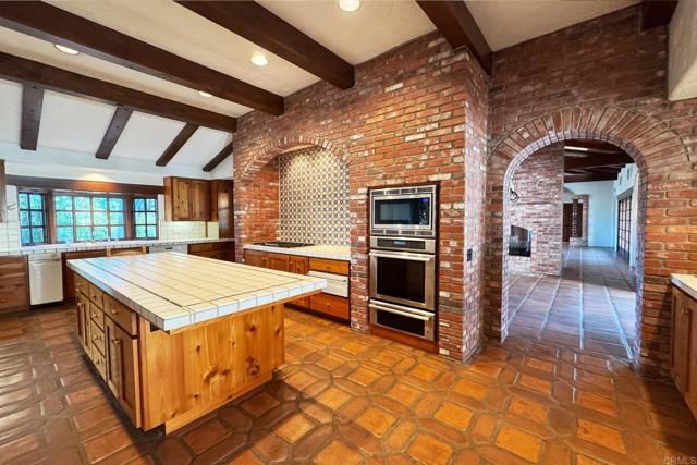 5443 Calzada Del Bosque, Rancho Santa Fe, CA 92067