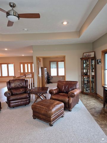 520 Elise Heights, Abilene, KS 67410