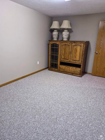 520 Elise Heights, Abilene, KS 67410