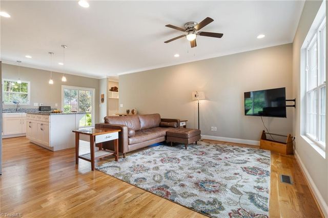 6037 Lura Road, Winston-salem, NC 27104