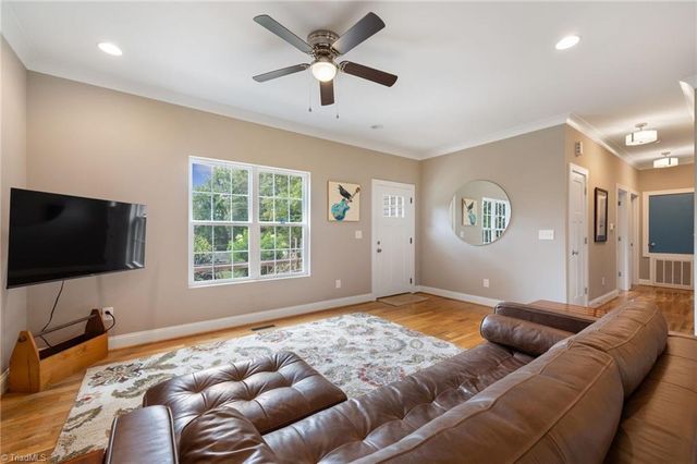 6037 Lura Road, Winston-salem, NC 27104