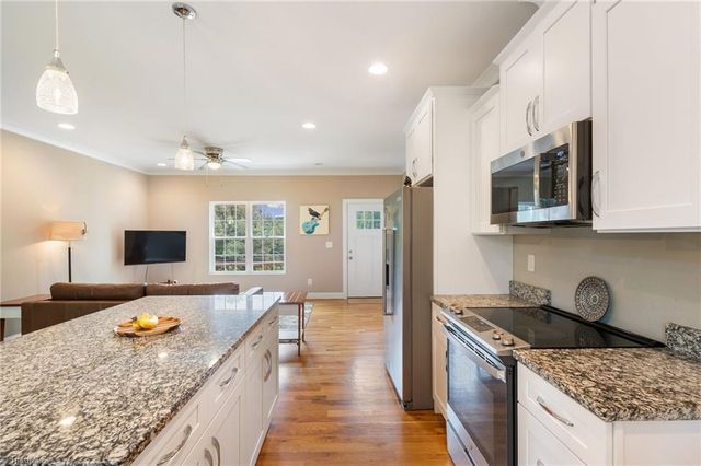6037 Lura Road, Winston-salem, NC 27104