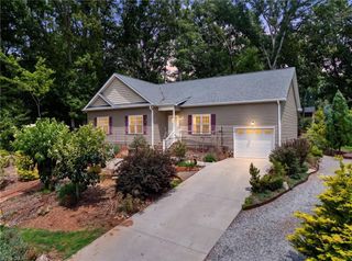 6037 Lura Road, Winston-salem, NC 27104
