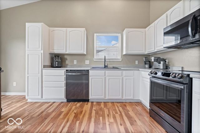 5416 Brassie Drive, Indianapolis, IN 46235
