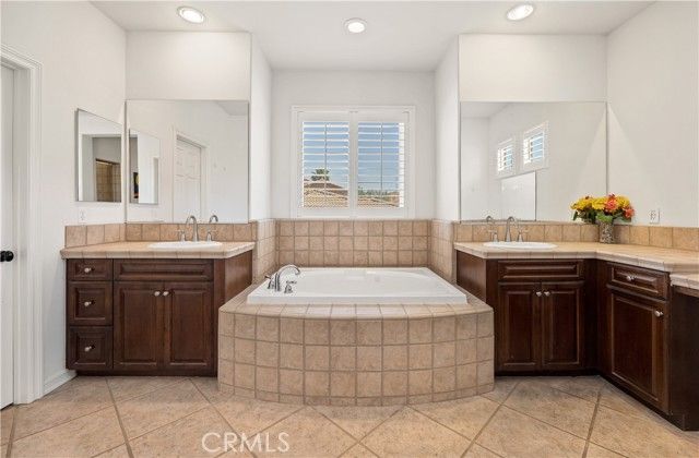 353 Caldera, Perris, CA 92570