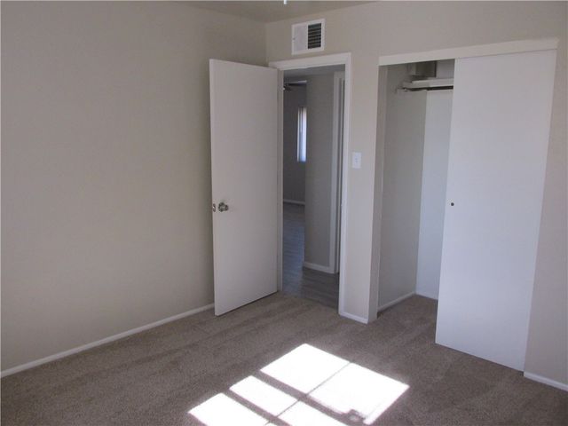 2242 Phoenix Ave Avenue, Kingman, AZ 86401