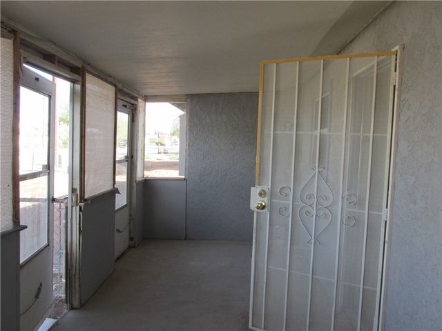 2242 Phoenix Ave Avenue, Kingman, AZ 86401