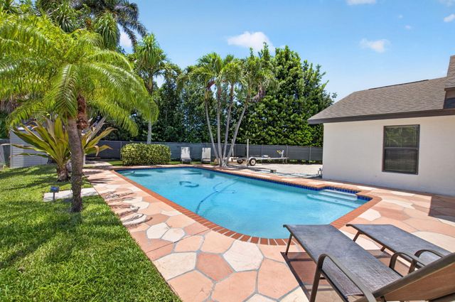 1273 NW 11th Street, Boynton Beach, FL 33426