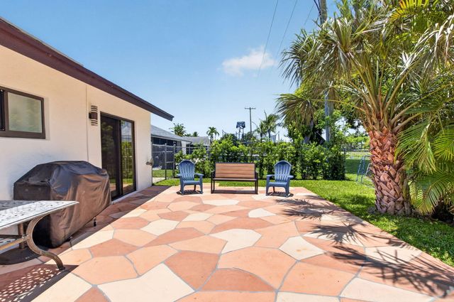 1273 NW 11th Street, Boynton Beach, FL 33426