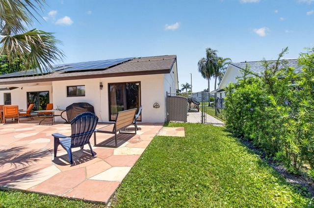1273 NW 11th Street, Boynton Beach, FL 33426