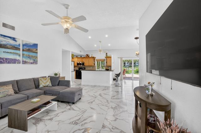 1273 NW 11th Street, Boynton Beach, FL 33426
