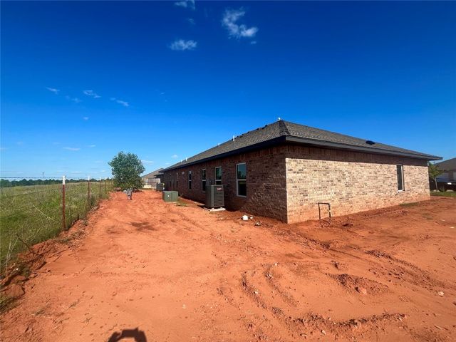 5113 Brooke Rd, Tuttle, OK 73089