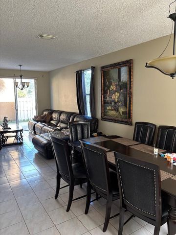 16149 NW 22nd St 16149, Pembroke Pines, FL 33028