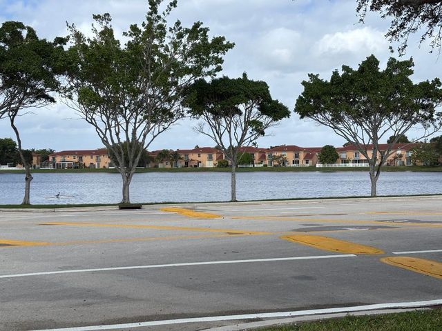 16149 NW 22nd St 16149, Pembroke Pines, FL 33028