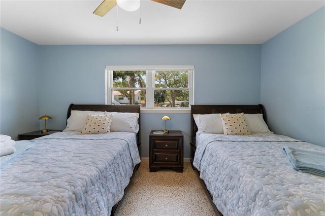 138 PEARL AVENUE, Sarasota, FL 34243