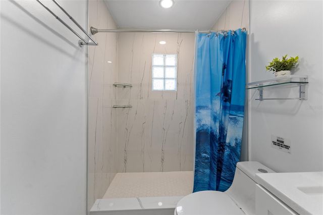 138 PEARL AVENUE, Sarasota, FL 34243