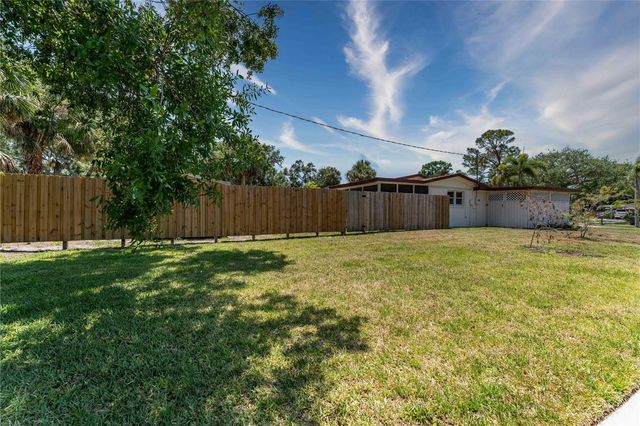 138 PEARL AVENUE, Sarasota, FL 34243