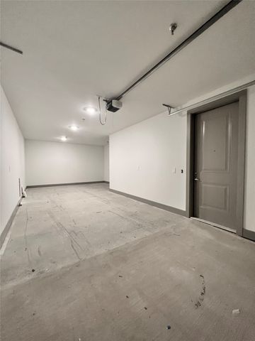4020 McEwen Road 9121, Farmers Branch, TX 75244