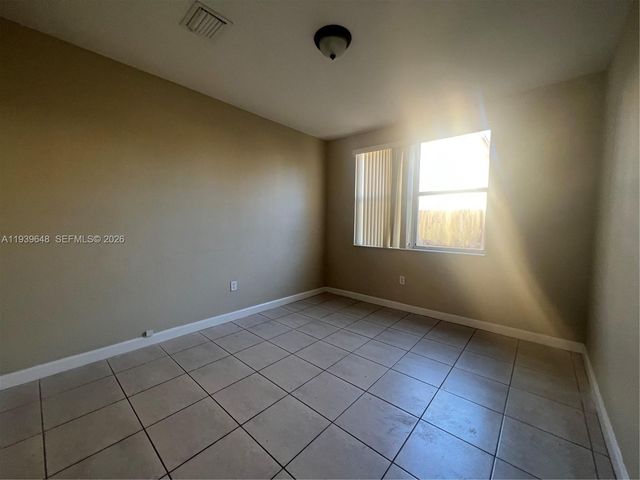 3360 NE 14th Dr 104-30, Homestead, FL 33033