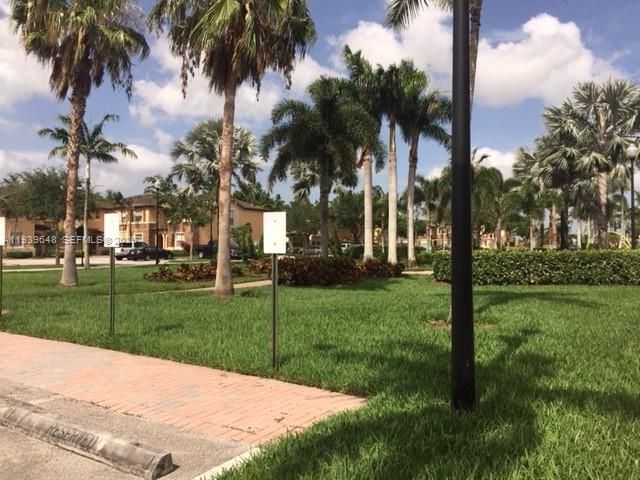 3360 NE 14th Dr 104-30, Homestead, FL 33033