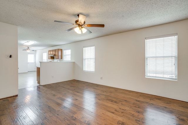 4940 Waterford Drive, Fort Worth, TX 76179