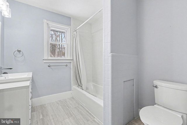 909 SUNNYSIDE RD, Hummelstown, PA 17036