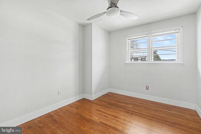 909 SUNNYSIDE RD, Hummelstown, PA 17036