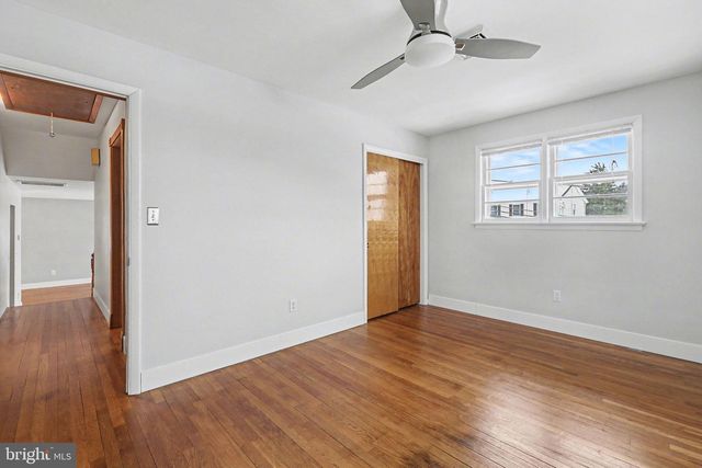 909 SUNNYSIDE RD, Hummelstown, PA 17036