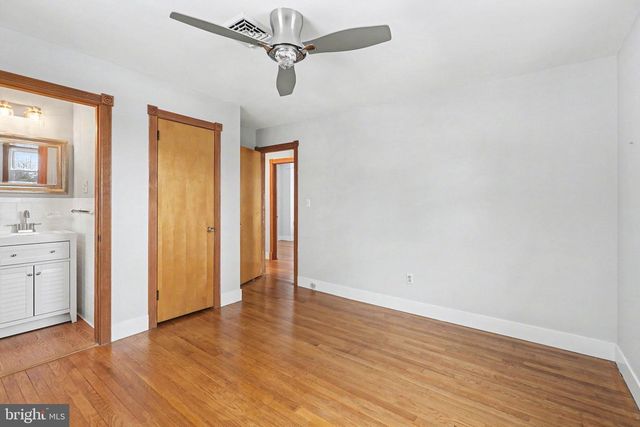 909 SUNNYSIDE RD, Hummelstown, PA 17036