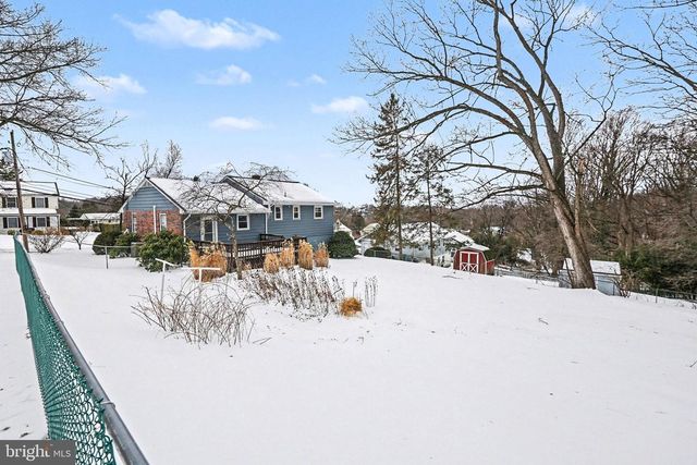 909 SUNNYSIDE RD, Hummelstown, PA 17036