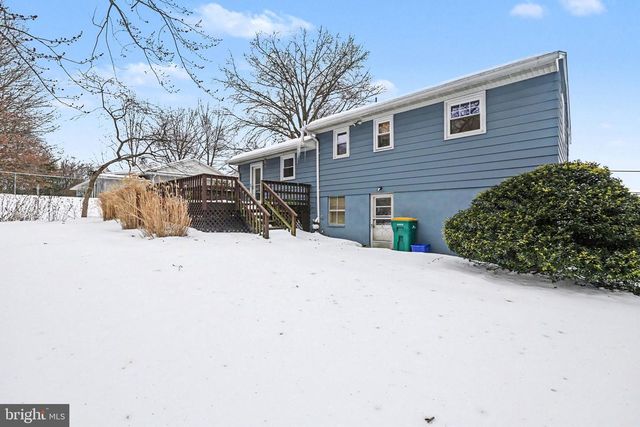 909 SUNNYSIDE RD, Hummelstown, PA 17036